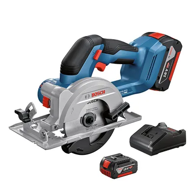 Акумулаторен ръчен циркуляр Bosch  с 2 батерии и зарядно, 18 V, 4 Ah, ф 140 мм, 0-6300 об./мин, GKS 18V-51
