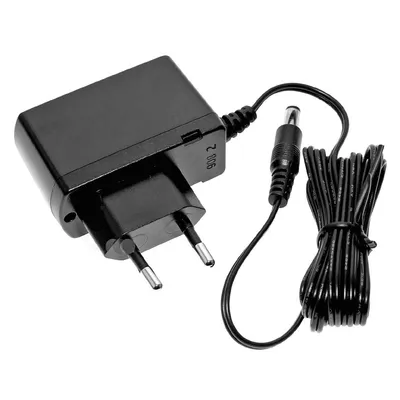 Зарядно устройство Bosch за акумулаторни Li-Ion батерии 12 V, 230 V