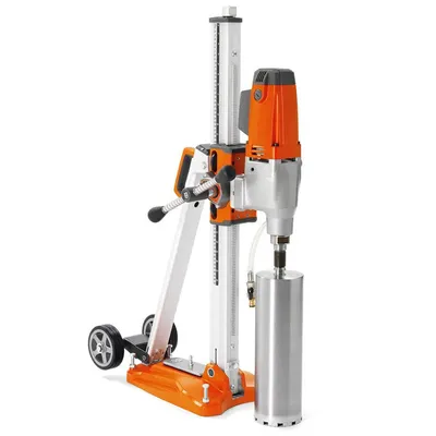 Диамантено-пробивна машина Husqvarna Construction със стойка  2400 W, 0-890 об./мин, 8 bar, 685 мм, DMS 240