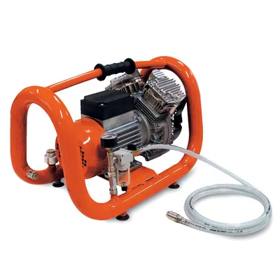 Помпа Husqvarna Construction за засмукване на вода при мокро пробиване  550 W, 240 л/мин, VP 200