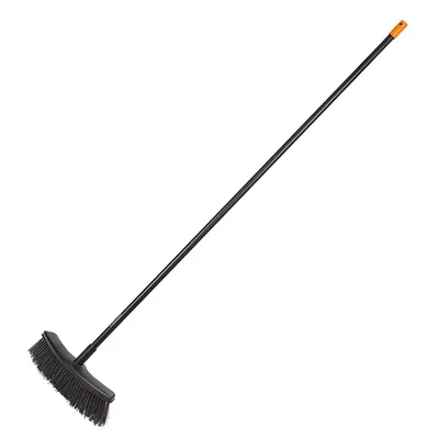 Четка за метене Fiskars с дръжка 410 мм, Solid