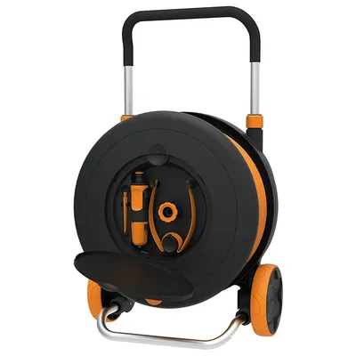 Макара за градински маркуч Fiskars в к-кт с маркуч и аксесоари 1/2 ", 20 м