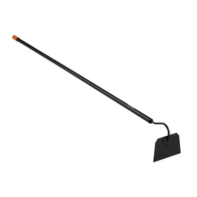 Мотика Fiskars щанцована  1550 мм, трапецовидна, Solid