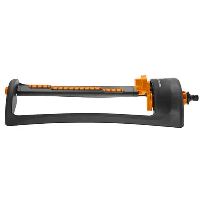 Разпръсквач за поливане Fiskars осцилиращ 300 м2