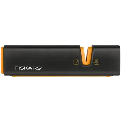 Точило Fiskars за брадви и ножове, Xsharp™