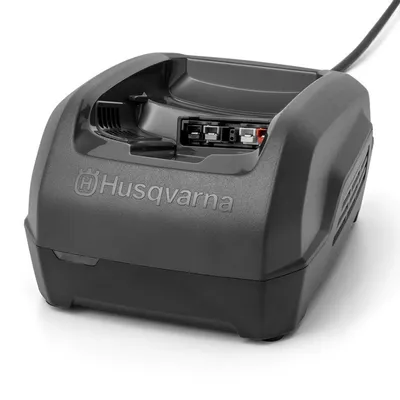 Зарядно устройство Husqvarna за акумулаторни Li-Ion батерии  36 V, 230 V, QC250