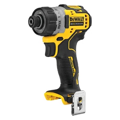 Акумулаторен винтоверт DeWALT с колекторен двигател без батерия и зарядно, 12 V, 8 Nm, 1/4", шестостен, DCF601N